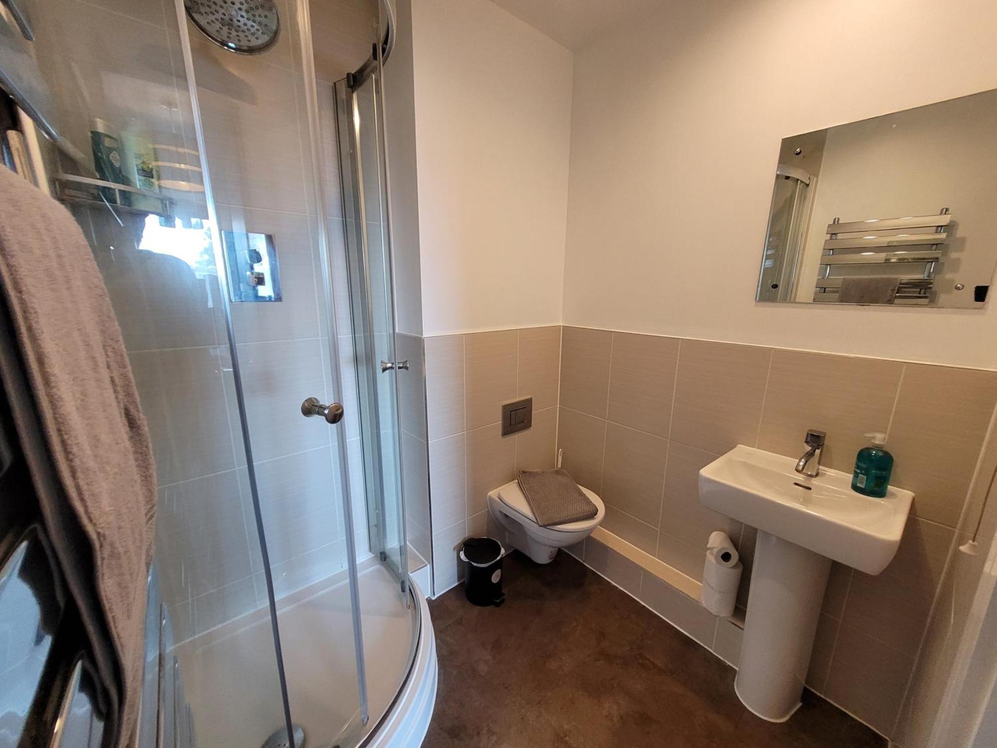 צ'למספורד Lesley Court- A Lovely Spacious 2 Bedroom Apartment By Catchpole Stays מראה חיצוני תמונה